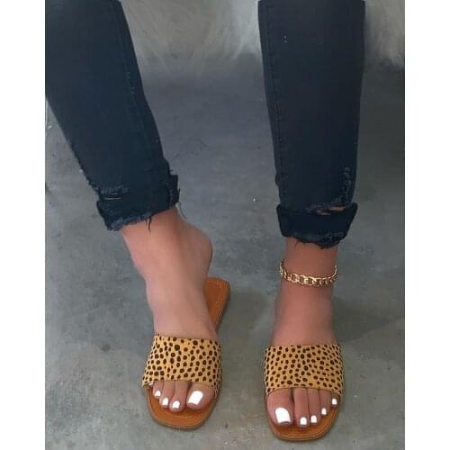 2020 Womens Summer Sandals New Fashion Open Toes Woman Slippers Flat Bottom Outdoor Beach Roman Wild Plus Size Lady Shoes 34-43