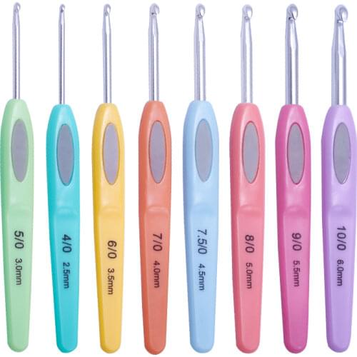 LMDZ 8pcs Crochet Hook Set Plastic Handles Aluminum Knitting Needles Weave Craft Yarn Crochet Needles Knitting Sewing Tool Set