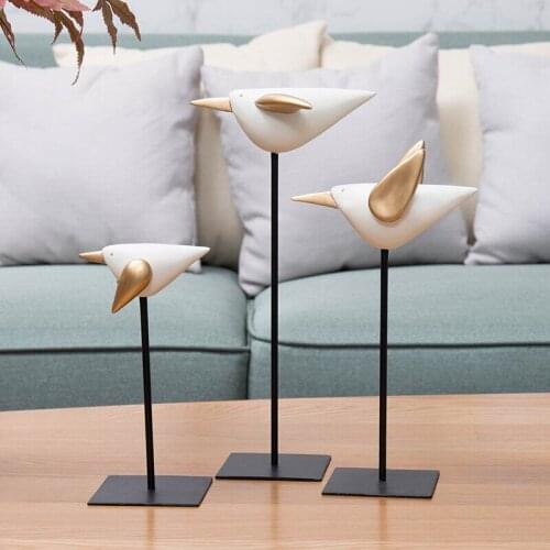Home decore desk decoration resin embellishments living room decor Bird ornaments Creative craft adornment of TV ark study