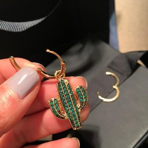 Top Quality Gold Color Gorgeous Asymmetric Drop Earrings Cute Green Cactus Pendant Earrings For Women Ins Jewelry
