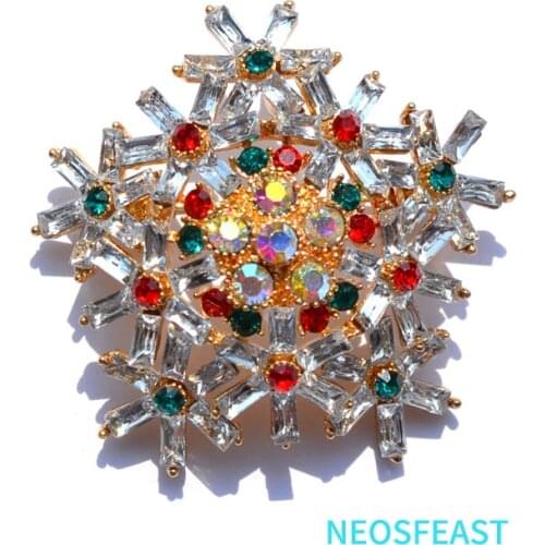 Classic Jewelry New Multi Color Rhinestone Snowflake Brooches for Women Elegant Crystal Pin Ladies Wedding Gifts Dress Garments