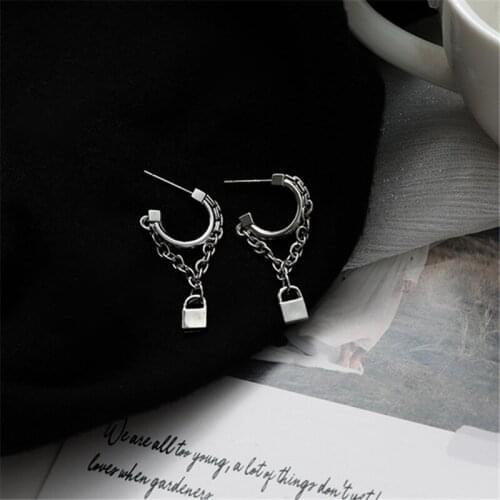 Punk Metal C Shape Lock Chain Stud Earrings For Women New Fashion Vintage Personality Joker Party Jewelry Accessories
