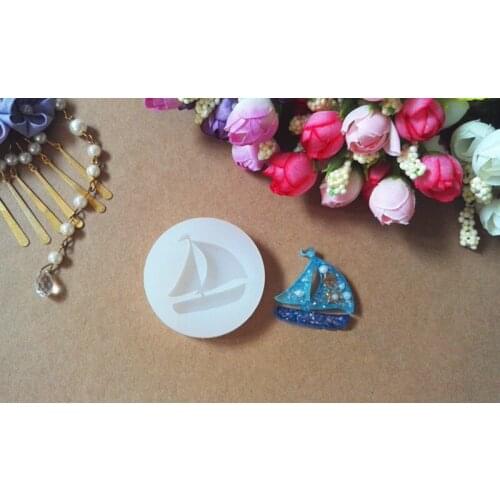 1 pcs sailboat Liquid silicone mold DIY resin jewelry pendant necklace pendant lanugo mold resin molds for jewelry