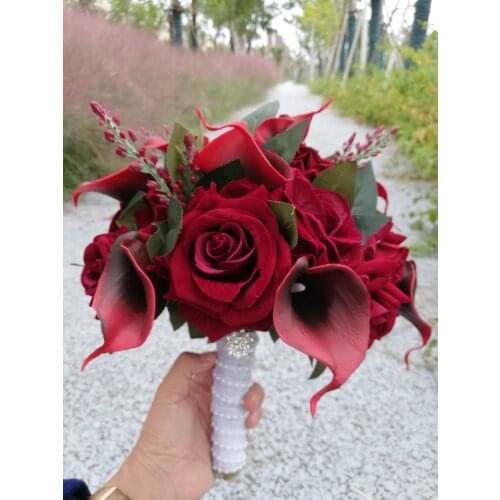 2020 Round Burgundy Wedding Flowers Artificial Black Core Calla Lilies Rose Bridal Bouquets De Mariage