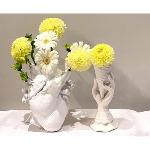Anatomical Heart Shape Vase Nordic Flower Pot Body Art Vase Sculpture Home Decor Desktop Ornament Flower Plant Holder Best Gift