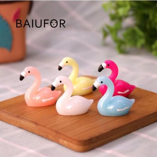 BAIUFOR 5pcs Color flamingo, Swan DIY Keychain Pendant Micro Landscape Decoration Bonsai Moss Succulent Miniatures