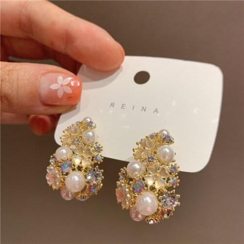 Korean new design fashion jewelry handmade shell crystal flower semicircle earrings elegant exaggerated womens wedding earring