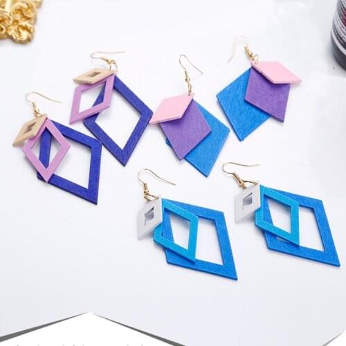 E206 Wholesale Price Gradient Ramp Purple Women Geometric Wood Earrings Party Queen