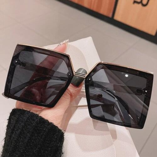 Square Sunglasses Women Vintage 2021 Black Fashion Brand Designer Rivet Sun Glasses Female Oversized Driving Glasses UV400