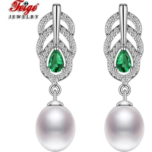 Peacock Feather Cubic Zirconia White Ellipse Freshwater Pearl Stud Earrings for Women Fashion Pearl Jewelry Gifts FEIGE