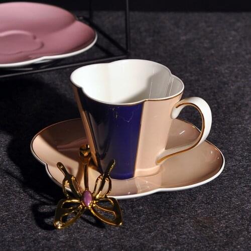 Bone China Coffee Mug Creative 160ml Lovers Afternoon Tea Cup Home Coffee cup Ceramic Cup set Coffee Mug Saucer Gold spoon