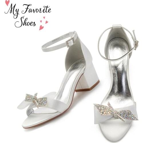 2021 New Open Toe Crystals Wedding Sandal For Bride Ankle Strap Women Ballerians Shoes Satin Mid Heel Evening Shoes Summer White