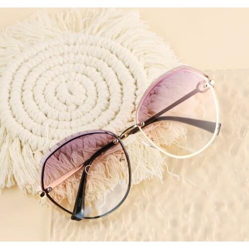 I seek love Women's Accessories