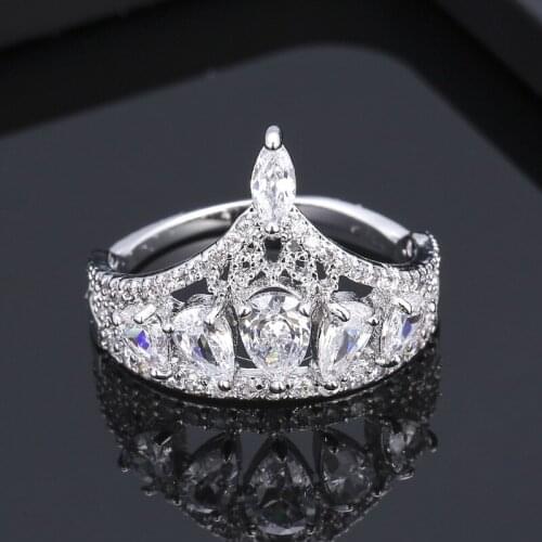 New Design Fashion Crown Rings for Women White Zircon Bridal Party Wedding Jewelry Delicate Female Engagement Ring