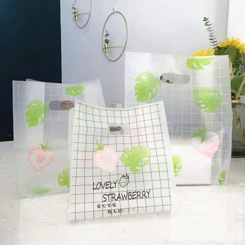 50pc Frosted Plastic Bags Strawberry Pattern Clothing Store Shopping Bags Christmas Wedding Party Giftr Bag Candy Packaging Bag