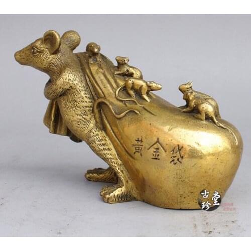 Folk Chinese Auspicious Bronze Copper Zodiac Mouse Carry Wealth Money Bag Statue