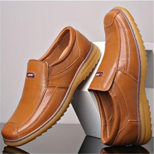 Spring Summer Hand-stitched soft cow leather mens loafers comfortable slip-on driving casual shoes Brown yellow Dropshipping