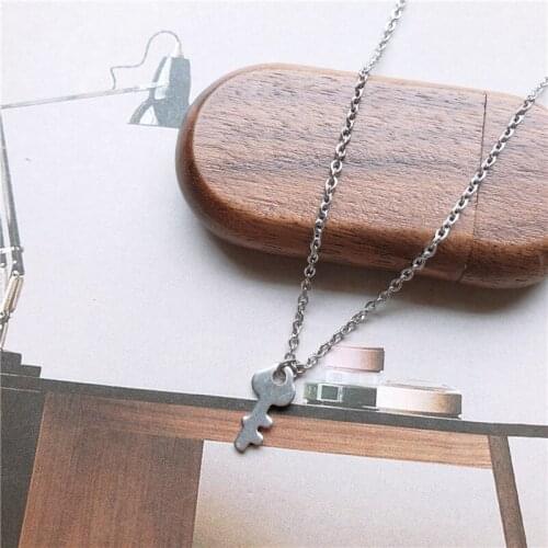 Popular Simple Stainless Steel Mini Key Pendant Necklace Handmade Creative Mens Womens Fashion Lovers Jewelry Birthday Gift