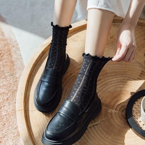 1 Pair New Spring Summer Fashion Women Socks Lady Long Black White Retro Lace Cotton Socks Femme Casual Sweet Breathable Socks