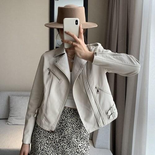 Streetwear Fashion Short Faux Leather Coat Slim Women Autumn 2021 Chic Oblique Zipper Black Beige Moto Biker Jacket Female