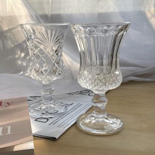 2Pcs/Set 150Ml Classical Relief Footed Wine Glass Carved Red Wine Glass Creative Goblet Whisky Vodka Sake Dessert Wine Cup