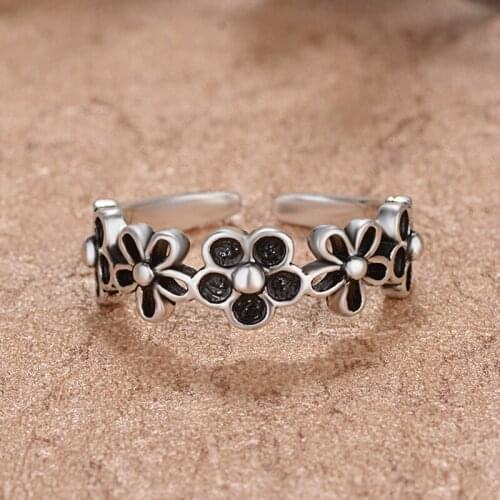 New Charming Plum Flower Finger Ring for Women Vintage Boho Knuckle Party Rings Gothic Punk Jewelry Gifts for Girls