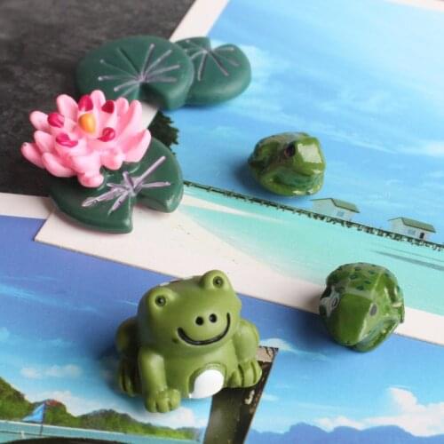 Lotus Pond Moonlight Frog Painted Resin Magnetic Refrigerator Paste Lovely Washing Machine Paste Creative Home Decoration