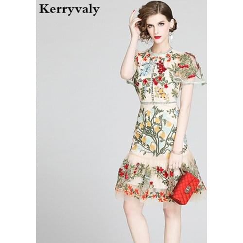 Womens Water Soluble Lace Mesh Embroidered Dress Robe Femme T 2021 Short-Sleeved Waist Hugging Hip Ruffled Dress K6621