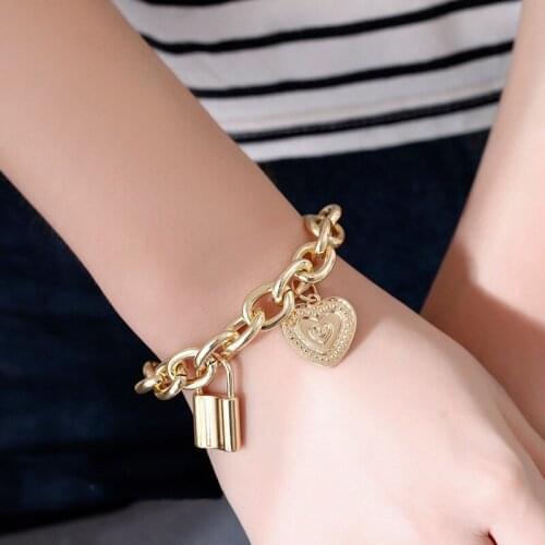 WTLTC Chunky Metal Heart Lock Bracelets for Women Chic Geometric Chain Bracelets Titanium Steel Minimalist Bracelet 2 Colors