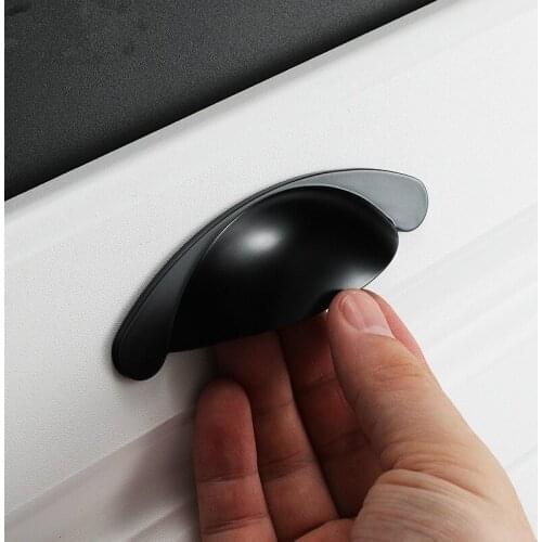 American Style Wardrobe Drawer Knob Black Shell Handle Kitchen Cabinet Door Handle Zinc Alloy Furniture Hardware Home Decoration