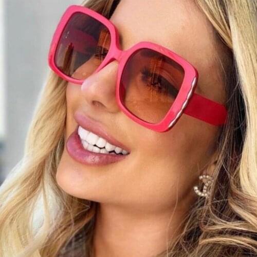 New Cute Red Square Sunglasses Women Plasti Frame Fashion Glasses Luxury Brand Designer Shades Gradient Sun Glasses SH239