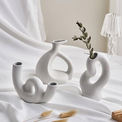 INS Ceramic Vase Creative Nordic Home Decor White Vases Flower Arrangement Desktop Decoration Abstract Modern Decor Crafts