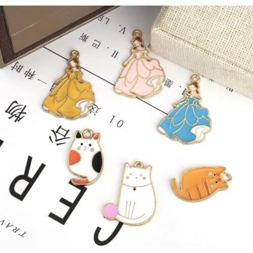 10pcs Enamel Charms Gold Tone Cartoon Bell Princess Cats Metal Pendants Fit Making Bracelets Earrings Jewelry Accessories FX506
