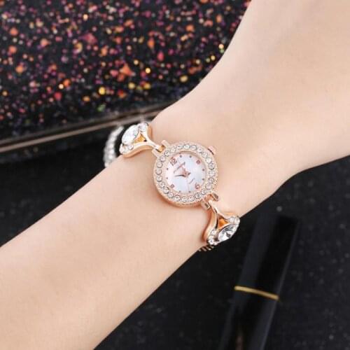 Ladies Fashion Trend Quartz Leaf Bracelet Wrist Watch Women