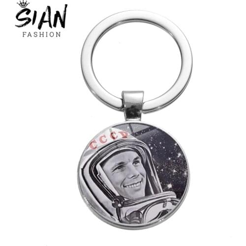 SIAN CCCP Space Flight Astronaut Keychain Classic Logo USSR Russia Emblem Red Star Crystal Keyring for Men Women Souvenir Gifts