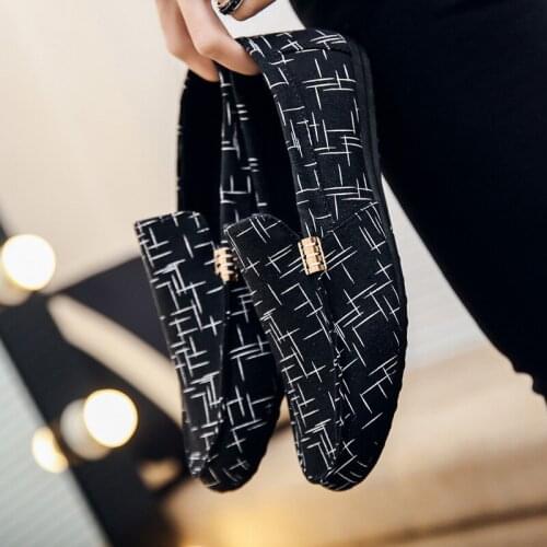 Spring Summer Mens Loafers Comfortable Flat Casual Shoes Men Breathable Slip-On Soft Leather Driving Shoes Moccasins