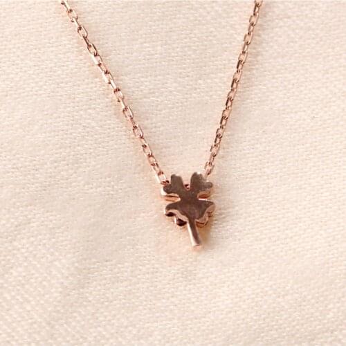 Rose Clover Silver Necklace