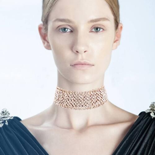 BK Women Originality Necklaces Coverd With Diamonds Short Fashion Torques Female Imitation Gold Ornaments Trendy Necklaces