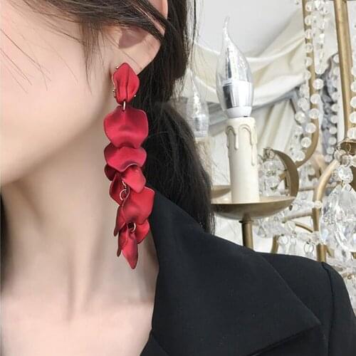 European And American Hot Selling Fashion New Sexy Red Resin Petal Earrings For Women