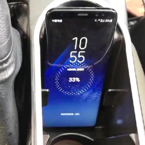 15W QI car wireless charger fast phone charger charging case charging holder for Toyota Corolla Levin accessories 2014-2018