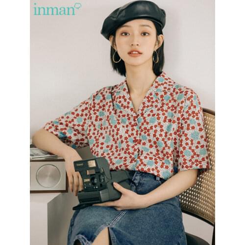 INMAN Summer Women Top Retro Vintage Literary Floral Korean Fashion Flower Blouse Young Cute Buttons Straight Lady Female Shirt