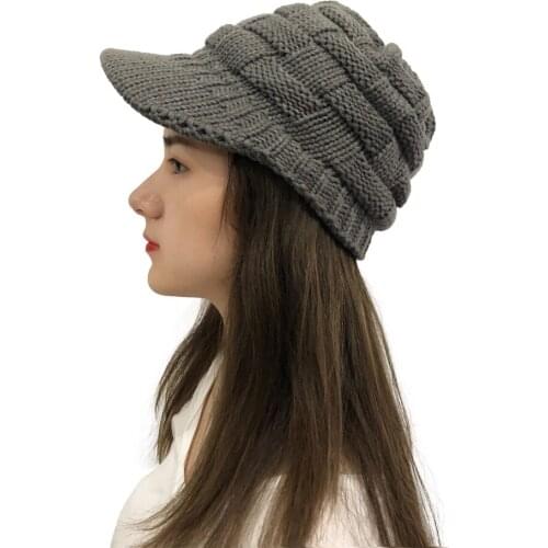 Womens 100% Wool Knit Visor Beanie Newsboy Cap Womens Winter Beanie Hat Warm Knitted Slouchy Wool Hats Cap with Visor
