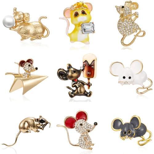 Enamel Zodiac Rat Year Mouse Animal Brooch Holding Ice Paper Airplane Pearl Mute Gold Rhinestone Painting Oil Small Brooch