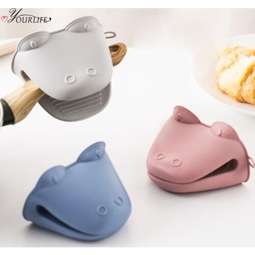 OYOURLIFE Cartoon Silicone Microwave Oven Gloves Oven Mitts Thickened Heat Resistant Slip-resistant Kitchen Gloves Pot Holder