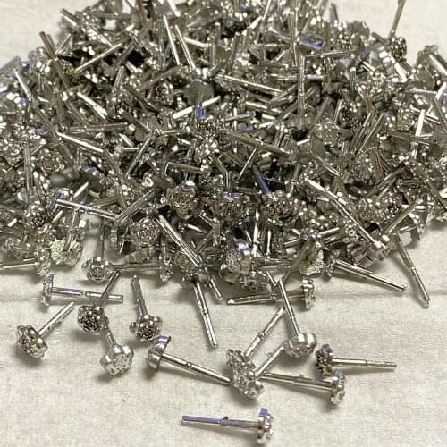 400 Pcs/lot Fashionable Plum Blossom Design Ear Stud Silver Earrings For Barbies Doll Electroplating Toy Eardrops Doll Jewellery