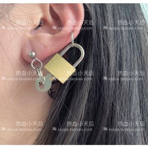 Dark Cool Lock Lock Ring Can Open Irregular Ear Stud Earrings