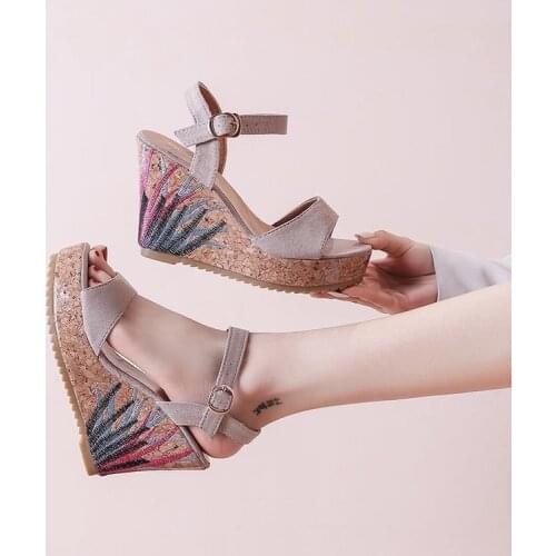 Trifle Womens Sandals 2021 New Mid-heel Flat Bottom Genuine Leather Slope Heel Platform Women Roman Sandals Ladies High Heels