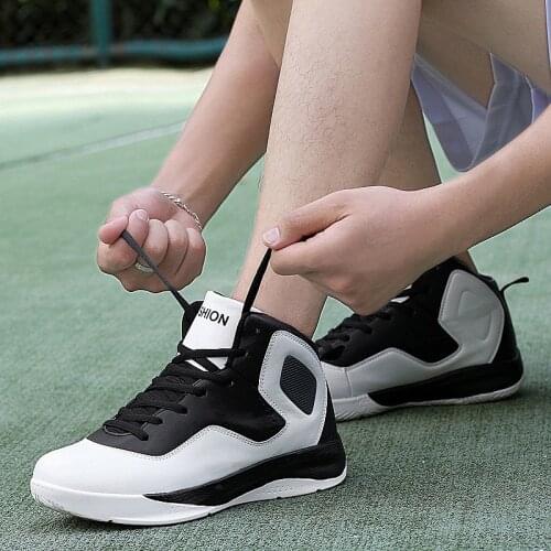 Large Size Men Shoes Autumn And Winter New Outdoor Sports Shoes Basketball Shoes 46 47 Foot Volleyball Sports Shoes Men Boots