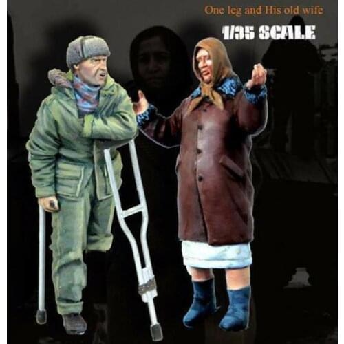 1/35 Scale Unpainted Resin Figure man and his elderly wife 2 figures collection figure