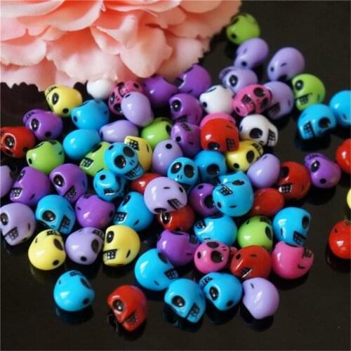 Julie Wang 100pcs 13*10mm Acrylic Small Skull Beads Random Mixed Colors Spacer Beads Bracelet Jewelry Making Accessory